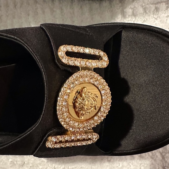 VERSACE MULE T.100 Raso + Strass Size 8.5 EUC like new - Picture 4 of 6